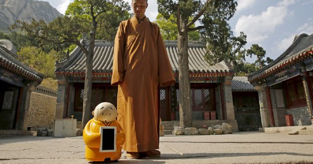 Robot Monk helps spread Buddhism in China