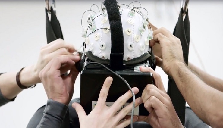 Non-Invasive Brain-Machine Interface controls Exoskeleton with the Power of ‘Thought’