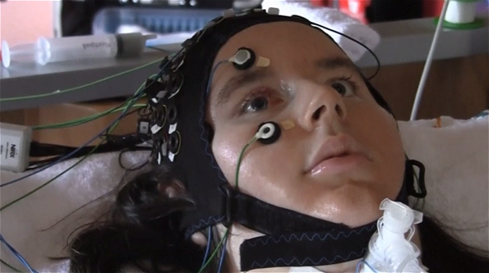 Brain-Computer Interface allows completely locked-in People to Communicate