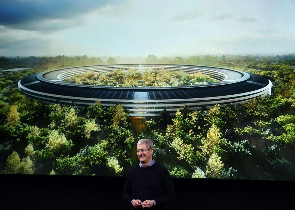 Apple Will Open Its New ‘Spaceship’ Campus In April